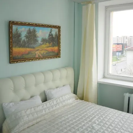Denis Apart, 2 комнаты, до 4 человек, рядом вокзал Apartament Mińsk